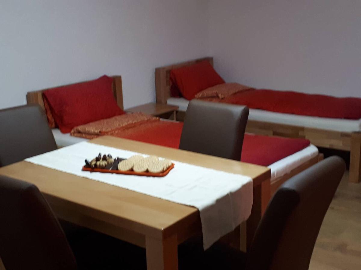 Apartmani Tajra Visoko Exteriör bild